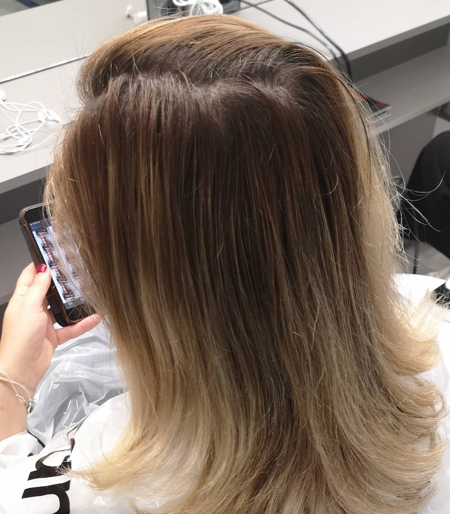 Prije tretmana pramenova – stanje kose prije tretmana u Beauty Studiju Vitalis Zagreb galerija